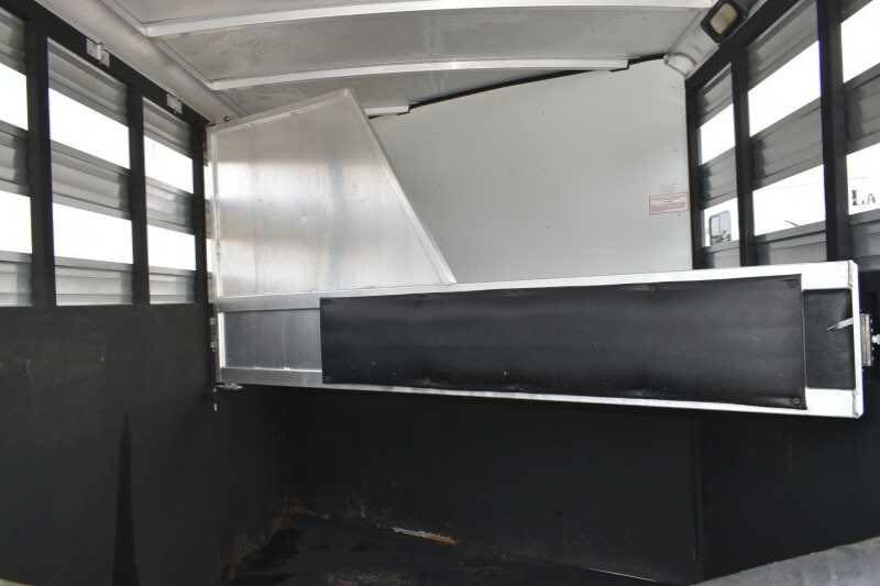 2005 Sundowner Sunlite 2 Horse Trailer - Image 9