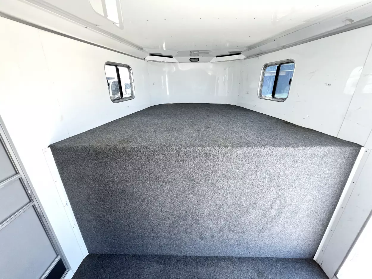 2015 Sooner 6 Horse Gooseneck - Image 10